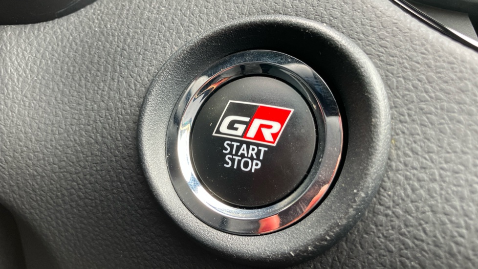 Toyota C-HR 1.8 Hybrid GR Sport 5dr CVT Hybrid Hatchback - Image 16