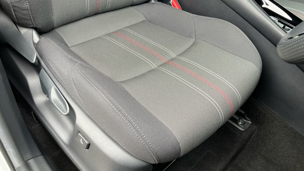 Toyota C-HR 1.8 Hybrid GR Sport 5dr CVT Hybrid Hatchback - Image 17