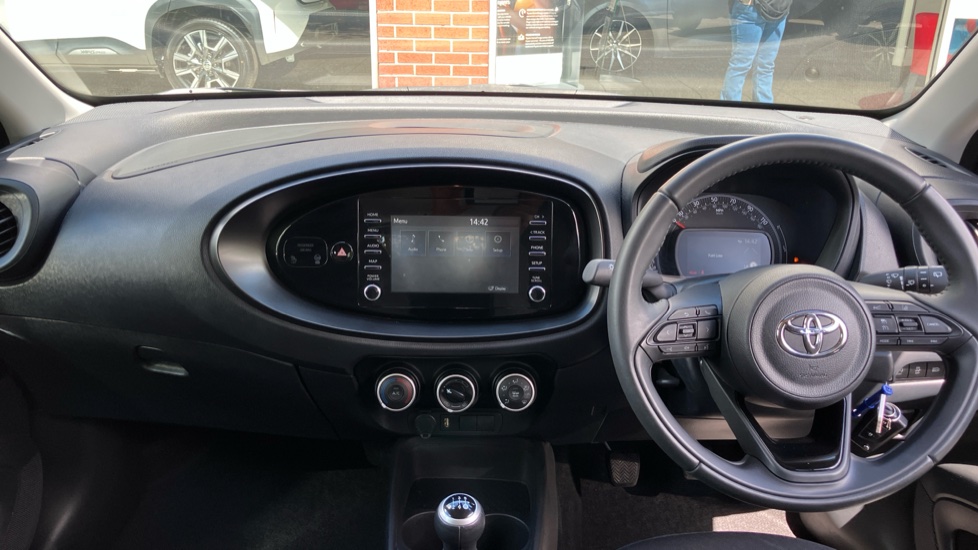 Toyota Aygo X 1.0 VVT-i Pure 5dr Petrol Hatchback - Image 6