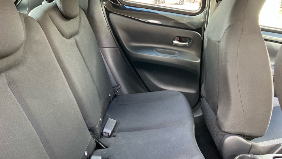 Toyota Aygo X 1.0 VVT-i Pure 5dr Petrol Hatchback - Image 8