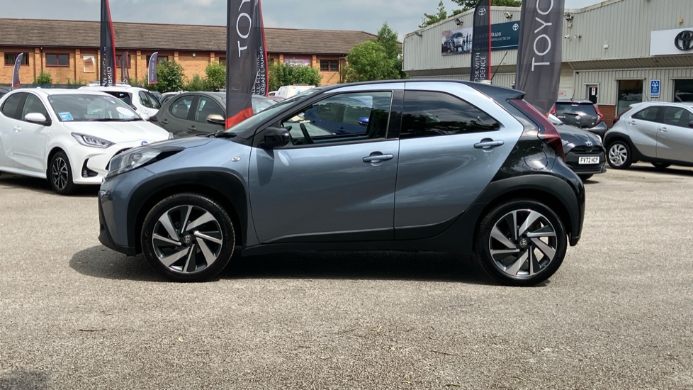 Toyota Aygo X 1.0 VVT-i Edge 5dr Petrol Hatchback - Image 24