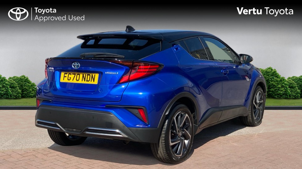 Toyota C-HR 2.0 Hybrid Dynamic 5dr CVT Hybrid Hatchback - Image 2