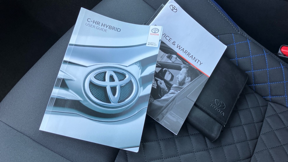 Toyota C-HR 2.0 Hybrid Dynamic 5dr CVT Hybrid Hatchback - Image 27