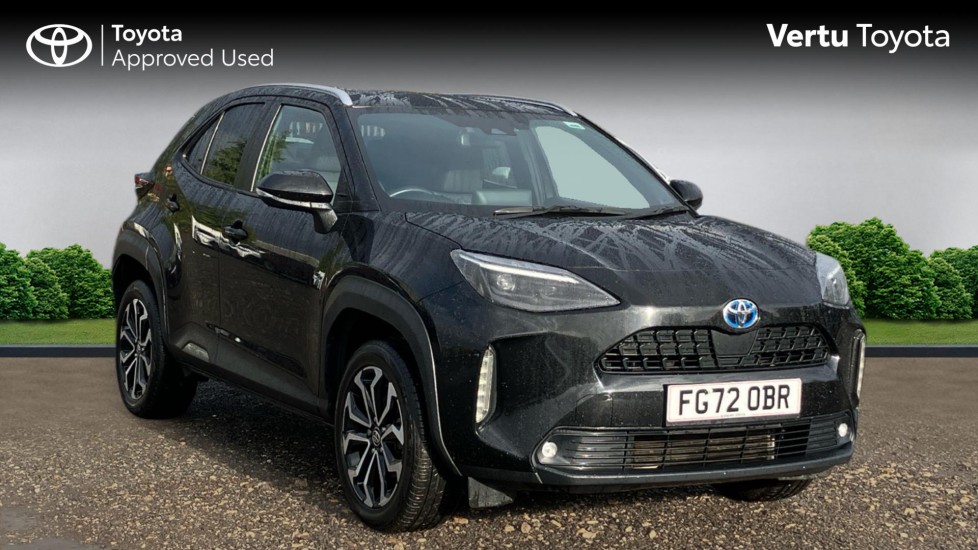 Toyota Yaris Cross 1.5 Hybrid Design 5dr CVT Hybrid Estate - Image 1