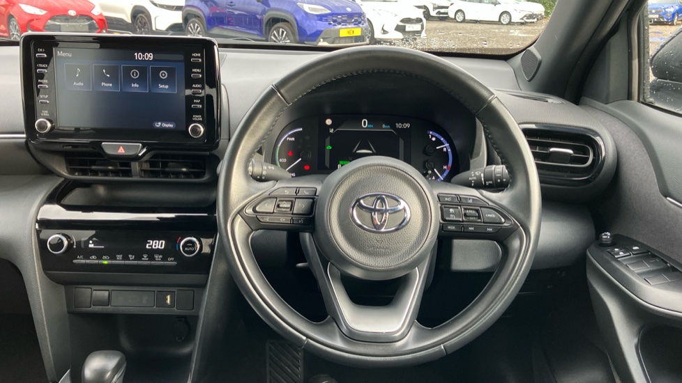 Toyota Yaris Cross 1.5 Hybrid Design 5dr CVT Hybrid Estate - Image 7