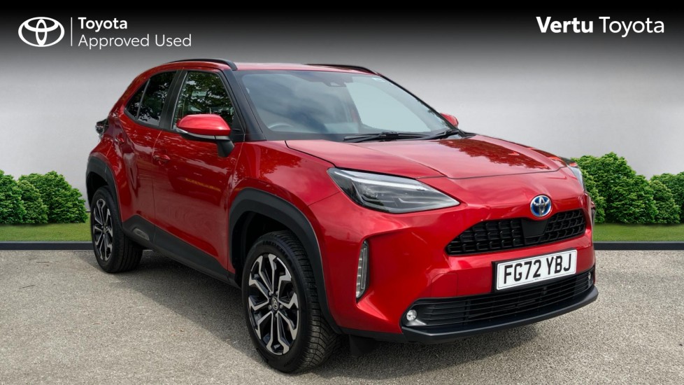 Toyota Yaris Cross 1.5 Hybrid Design 5dr CVT Hybrid Estate - Image 1