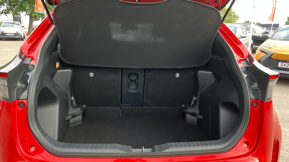 Toyota Yaris Cross 1.5 Hybrid Design 5dr CVT Hybrid Estate - Image 13