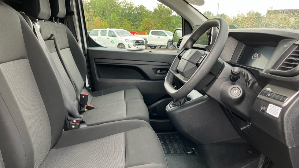 Toyota Proace L2 Diesel 2.0D 145 Icon Van - Image 12