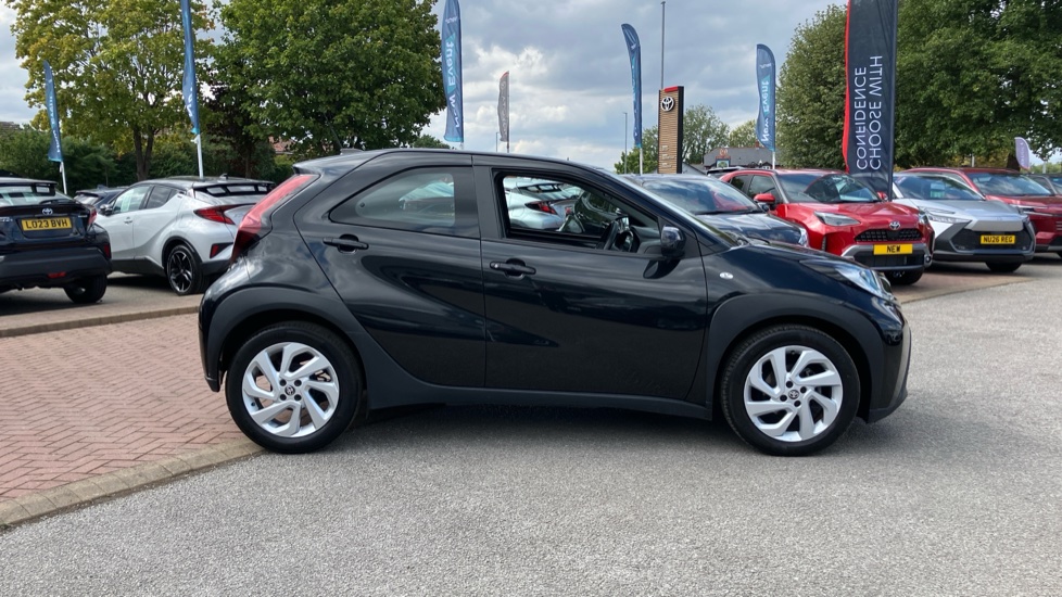 Toyota Aygo X 1.0 VVT-i Pure 5dr Petrol Hatchback - Image 23