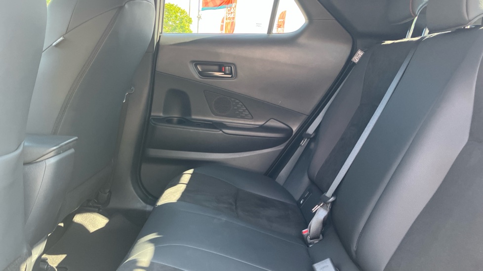 Toyota C-HR 2.0 PHEV GR Sport 5dr CVT Hatchback - Image 15