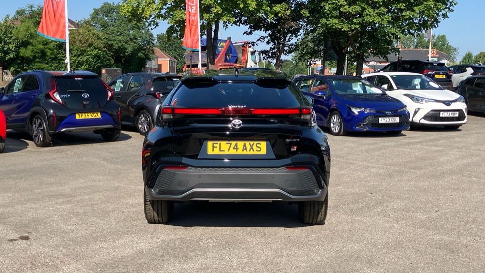 Toyota C-HR 2.0 PHEV GR Sport 5dr CVT Hatchback - Image 26