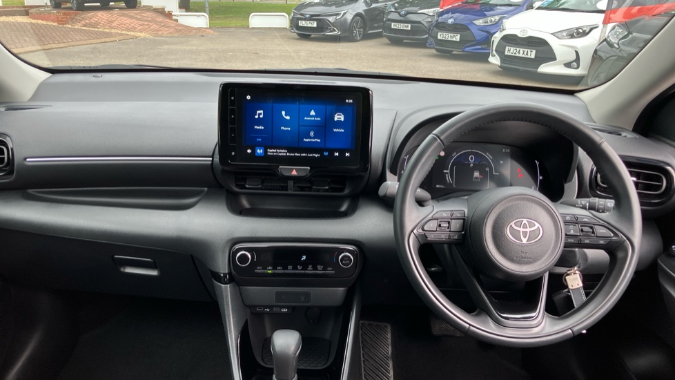 Toyota Yaris 1.5 Hybrid Design 5dr CVT Hybrid Hatchback - Image 6