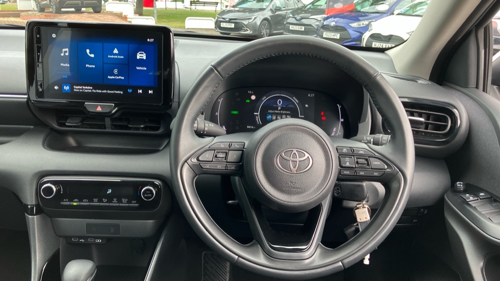Toyota Yaris 1.5 Hybrid Design 5dr CVT Hybrid Hatchback - Image 7