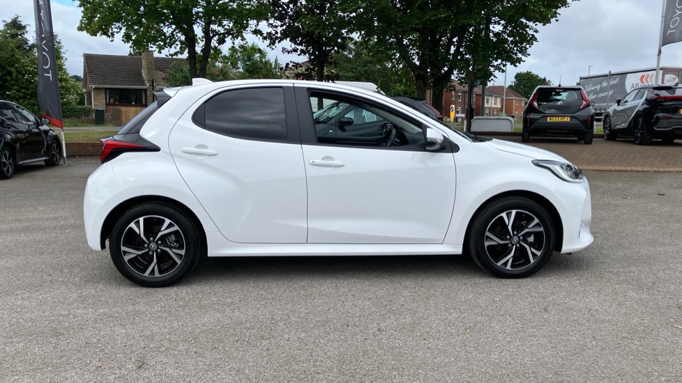 Toyota Yaris 1.5 Hybrid Design 5dr CVT Hybrid Hatchback - Image 23