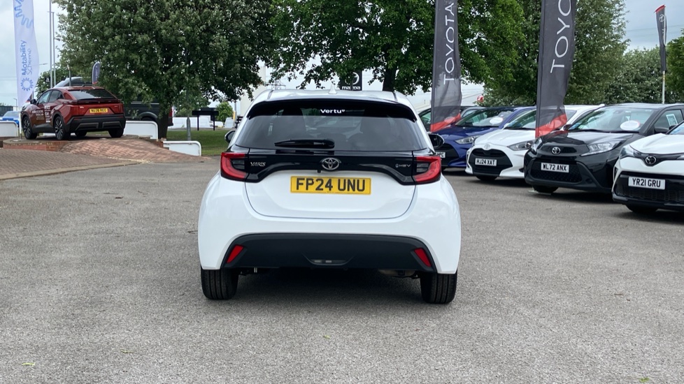 Toyota Yaris 1.5 Hybrid Design 5dr CVT Hybrid Hatchback - Image 26
