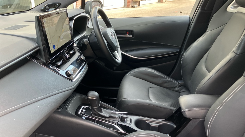 Toyota Corolla 1.8 Hybrid Excel 5dr CVT Hybrid Estate - Image 5