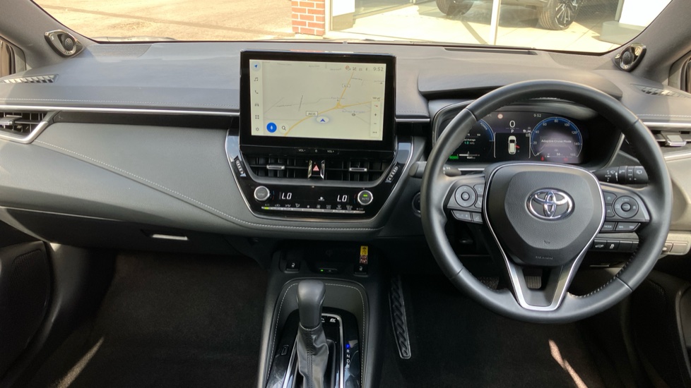 Toyota Corolla 1.8 Hybrid Excel 5dr CVT Hybrid Estate - Image 6