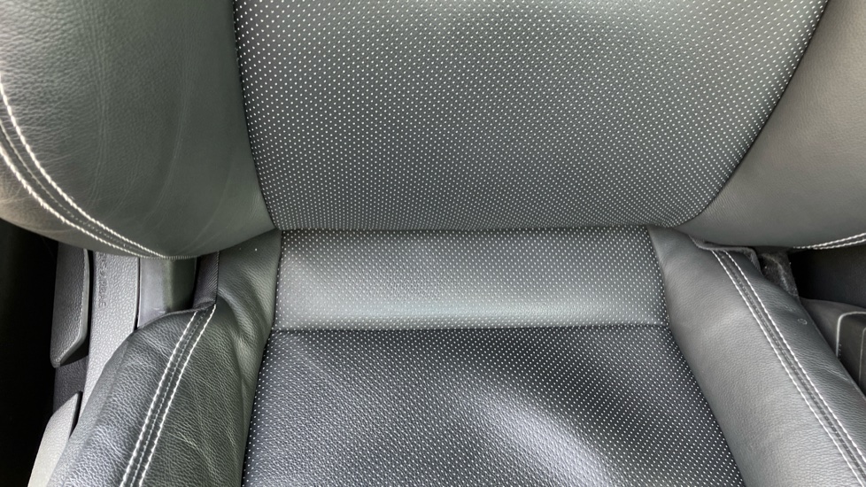 Toyota Corolla 1.8 Hybrid Excel 5dr CVT Hybrid Estate - Image 14