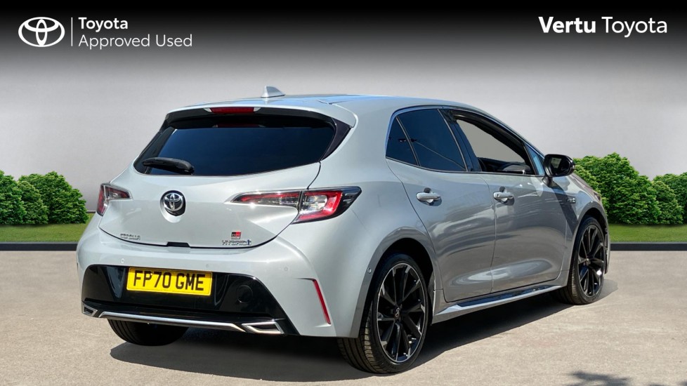 Toyota Corolla 2.0 VVT-i Hybrid GR Sport 5dr CVT Hybrid Hatchback - Image 2