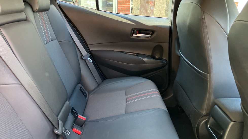 Toyota Corolla 2.0 VVT-i Hybrid GR Sport 5dr CVT Hybrid Hatchback - Image 8