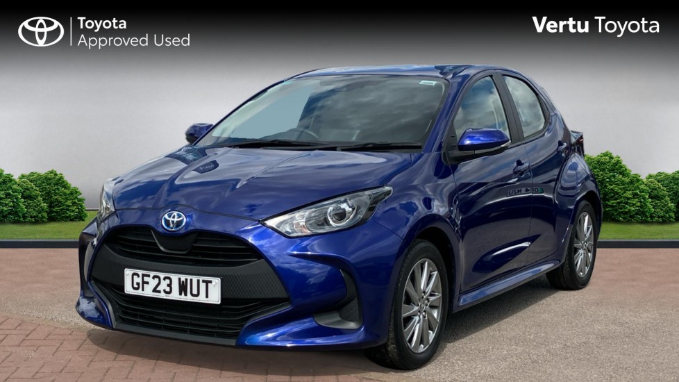 Toyota Yaris 1.5 Hybrid Icon 5dr CVT Hybrid Hatchback - Image 3