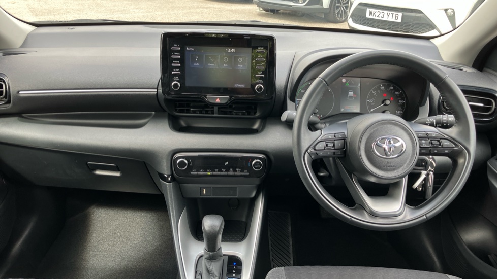 Toyota Yaris 1.5 Hybrid Icon 5dr CVT Hybrid Hatchback - Image 6