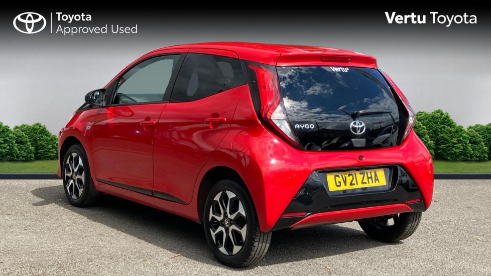 Toyota Aygo 1.0 VVT-i X-Trend TSS 5dr x-shift Petrol Hatchback - Image 4