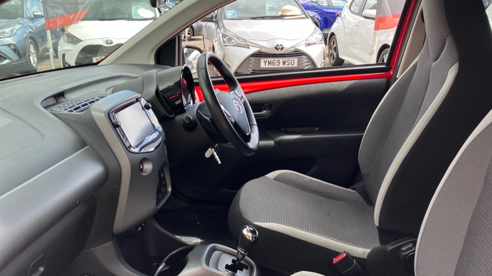 Toyota Aygo 1.0 VVT-i X-Trend TSS 5dr x-shift Petrol Hatchback - Image 5