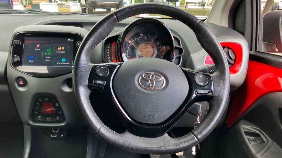 Toyota Aygo 1.0 VVT-i X-Trend TSS 5dr x-shift Petrol Hatchback - Image 7
