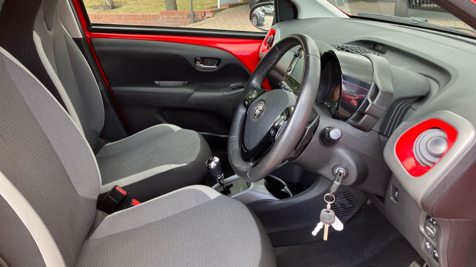 Toyota Aygo 1.0 VVT-i X-Trend TSS 5dr x-shift Petrol Hatchback - Image 12