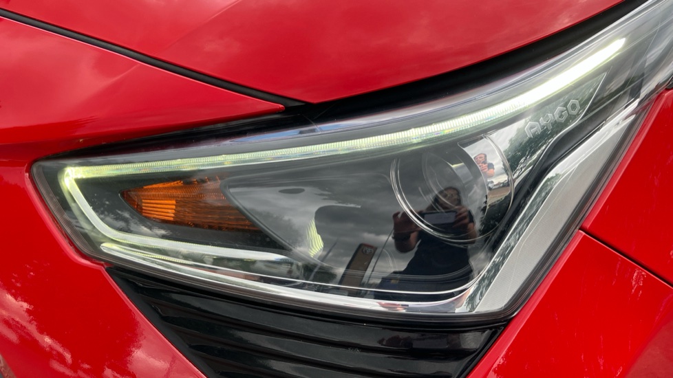 Toyota Aygo 1.0 VVT-i X-Trend TSS 5dr x-shift Petrol Hatchback - Image 20