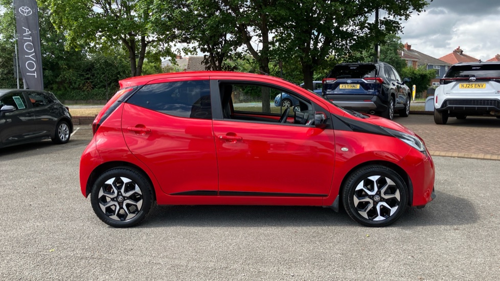 Toyota Aygo 1.0 VVT-i X-Trend TSS 5dr x-shift Petrol Hatchback - Image 23