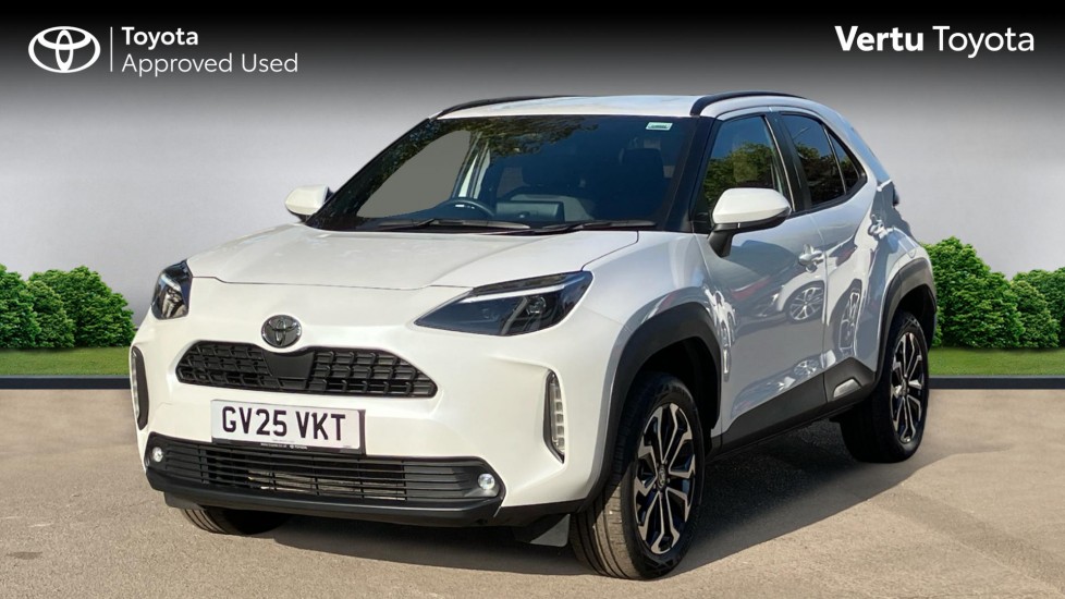 Toyota Yaris Cross 1.5 Hybrid Design 5dr CVT Hybrid Estate - Image 3