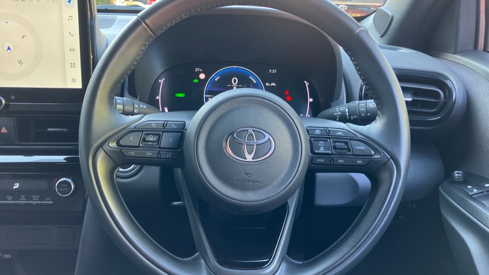Toyota Yaris Cross 1.5 Hybrid Design 5dr CVT Hybrid Estate - Image 10