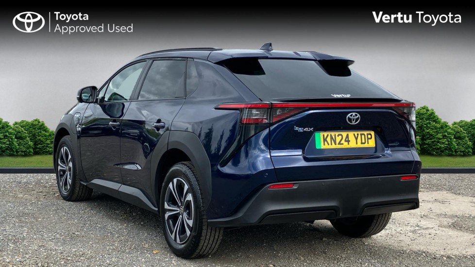 Toyota bZ4X 150kW Motion 71.4kWh 5dr Auto [11kW] Electric Hatchback - Image 4