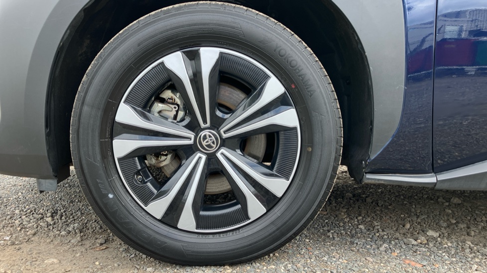 Toyota bZ4X 150kW Motion 71.4kWh 5dr Auto [11kW] Electric Hatchback - Image 25