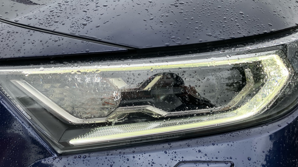 Toyota RAV4 2.5 VVT-i Hybrid Excel 5dr CVT 2WD Hybrid Estate - Image 20