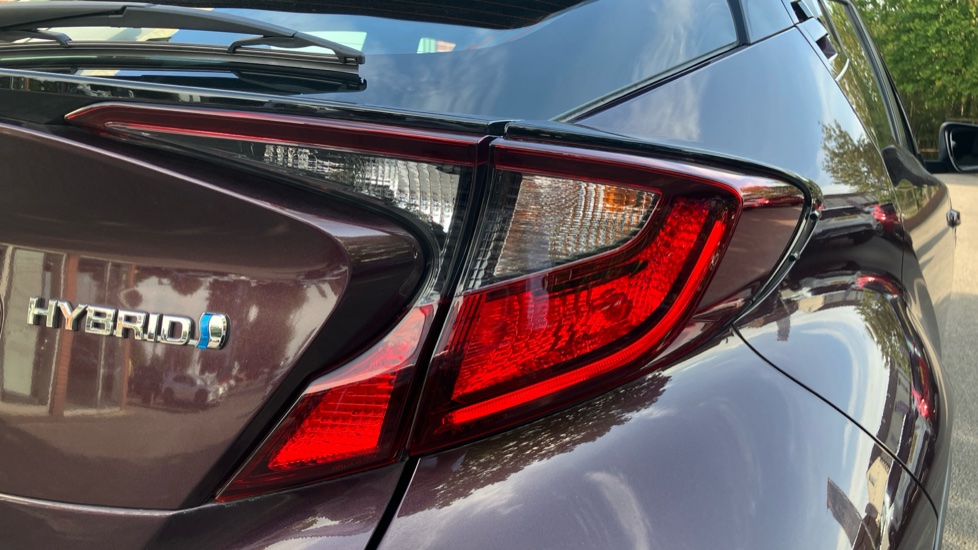 Toyota C-HR 1.8 Hybrid Icon 5dr CVT Hybrid Hatchback - Image 21