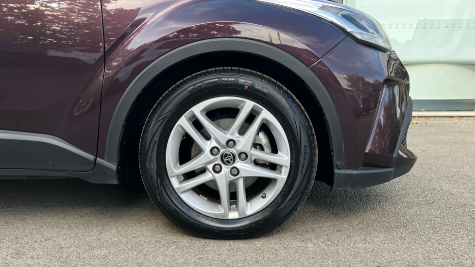 Toyota C-HR 1.8 Hybrid Icon 5dr CVT Hybrid Hatchback - Image 25