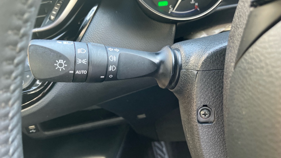 Toyota C-HR 1.8 Hybrid Icon 5dr CVT Hybrid Hatchback - Image 37