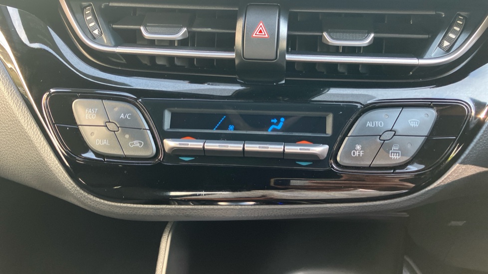 Toyota C-HR 1.8 Hybrid Icon 5dr CVT Hybrid Hatchback - Image 39