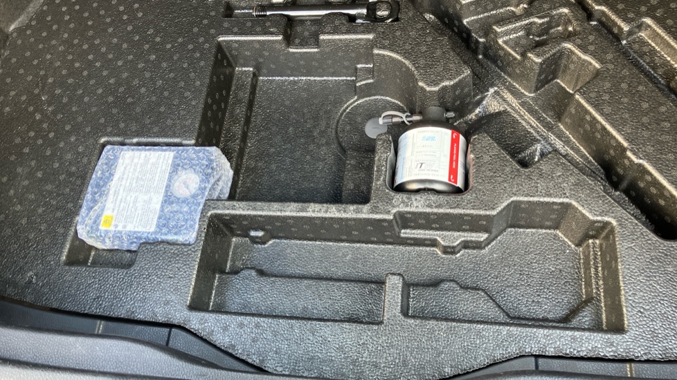 Toyota C-HR 1.8 Hybrid Icon 5dr CVT Hybrid Hatchback - Image 50