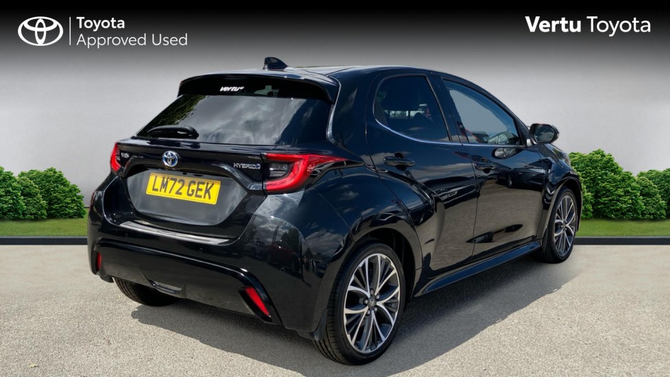 Toyota Yaris 1.5 Hybrid Excel 5dr CVT Hybrid Hatchback - Image 2