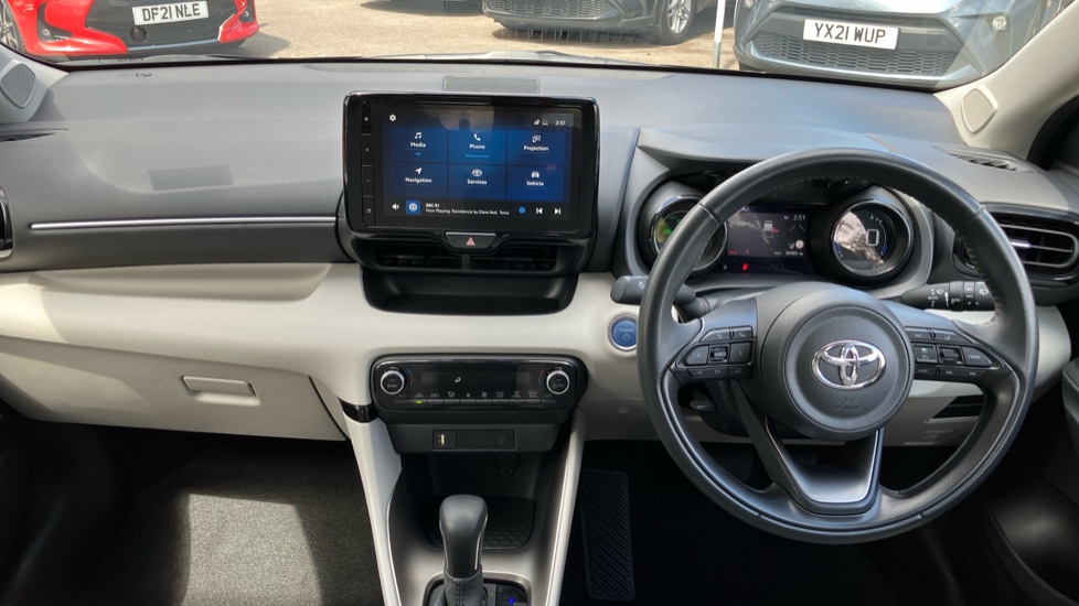 Toyota Yaris 1.5 Hybrid Excel 5dr CVT Hybrid Hatchback - Image 6