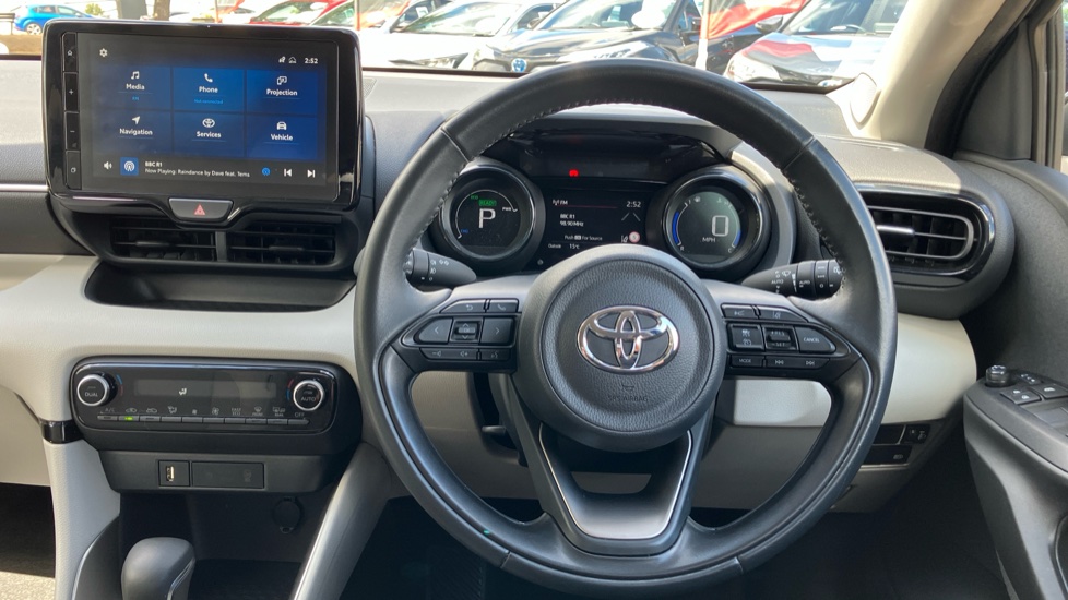 Toyota Yaris 1.5 Hybrid Excel 5dr CVT Hybrid Hatchback - Image 7