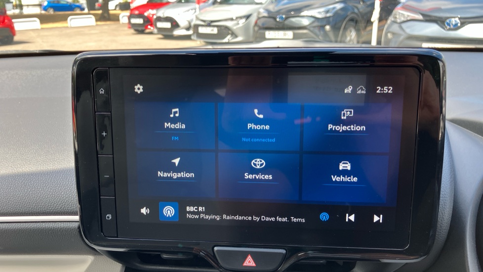 Toyota Yaris 1.5 Hybrid Excel 5dr CVT Hybrid Hatchback - Image 9