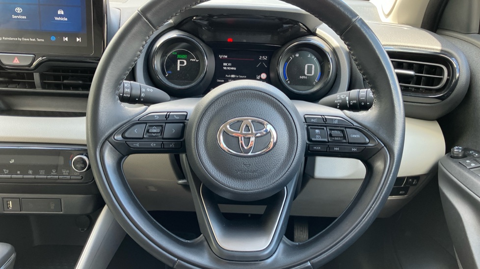 Toyota Yaris 1.5 Hybrid Excel 5dr CVT Hybrid Hatchback - Image 10