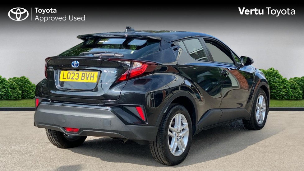 Toyota C-HR 1.8 Hybrid Icon 5dr CVT Hybrid Hatchback - Image 2
