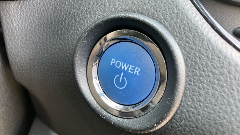 Toyota C-HR 1.8 Hybrid Icon 5dr CVT Hybrid Hatchback - Image 16