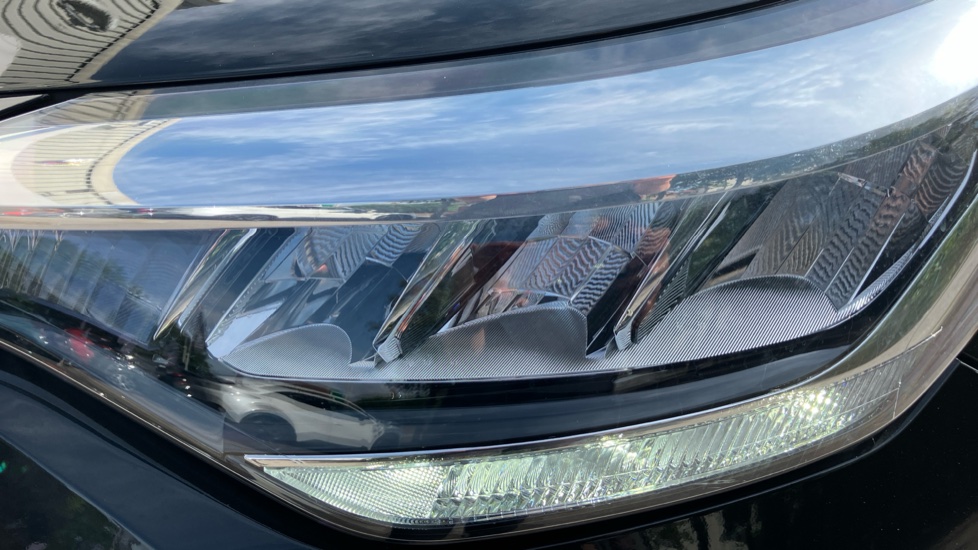 Toyota C-HR 1.8 Hybrid Icon 5dr CVT Hybrid Hatchback - Image 20